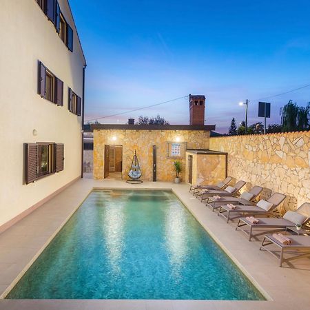 Villa Miromar App بولا المظهر الخارجي الصورة