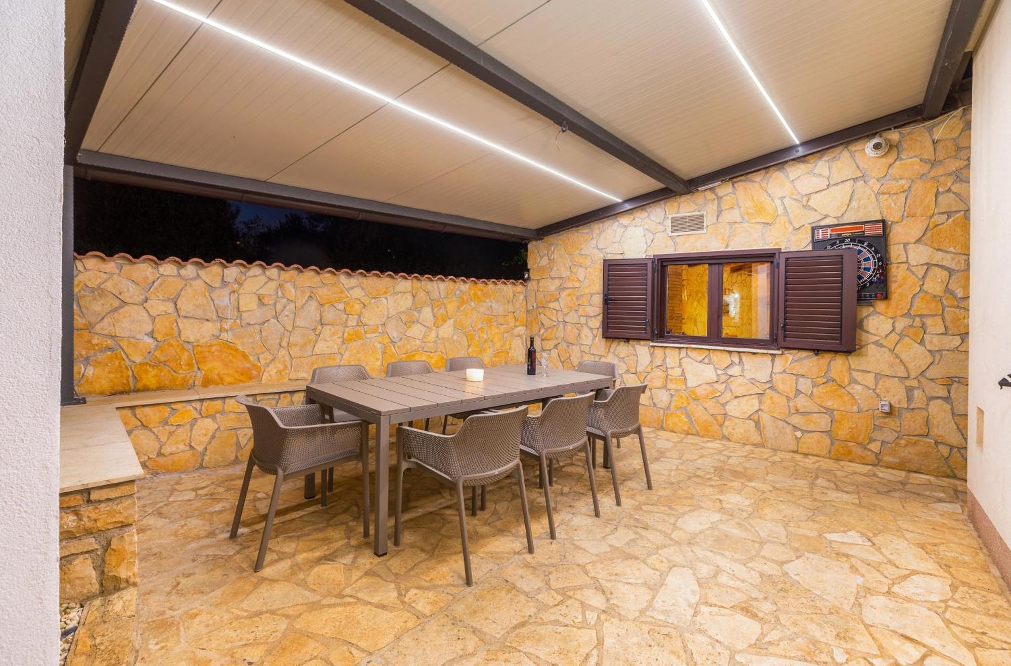 Villa Miromar App بولا المظهر الخارجي الصورة