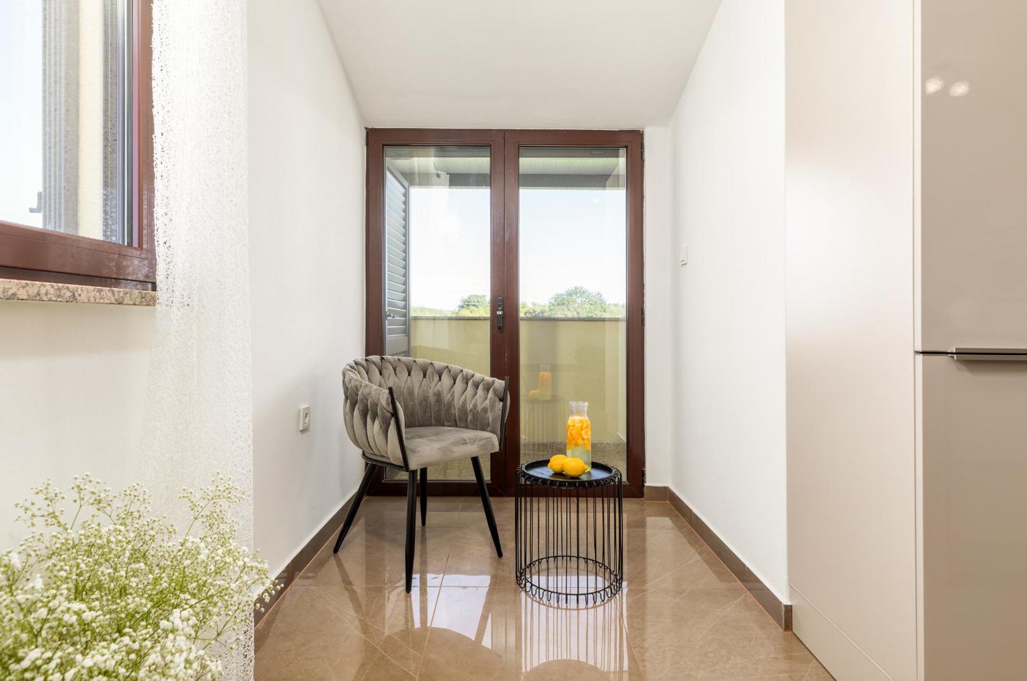Villa Miromar App بولا المظهر الخارجي الصورة