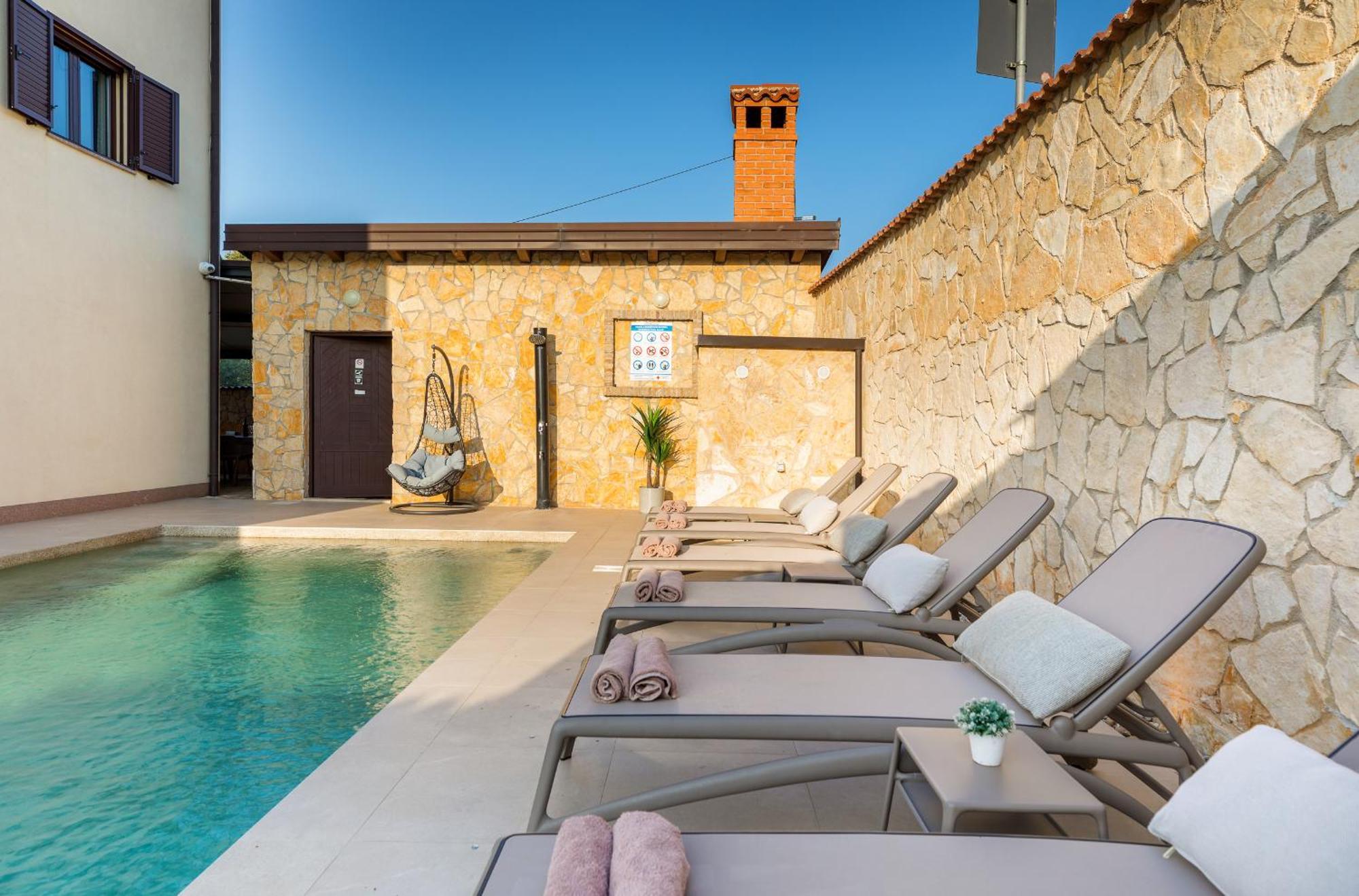 Villa Miromar App بولا المظهر الخارجي الصورة